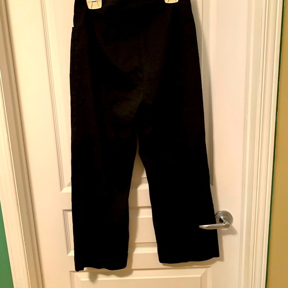 Eileen Fisher cropped pants. - Picture 2 of 6